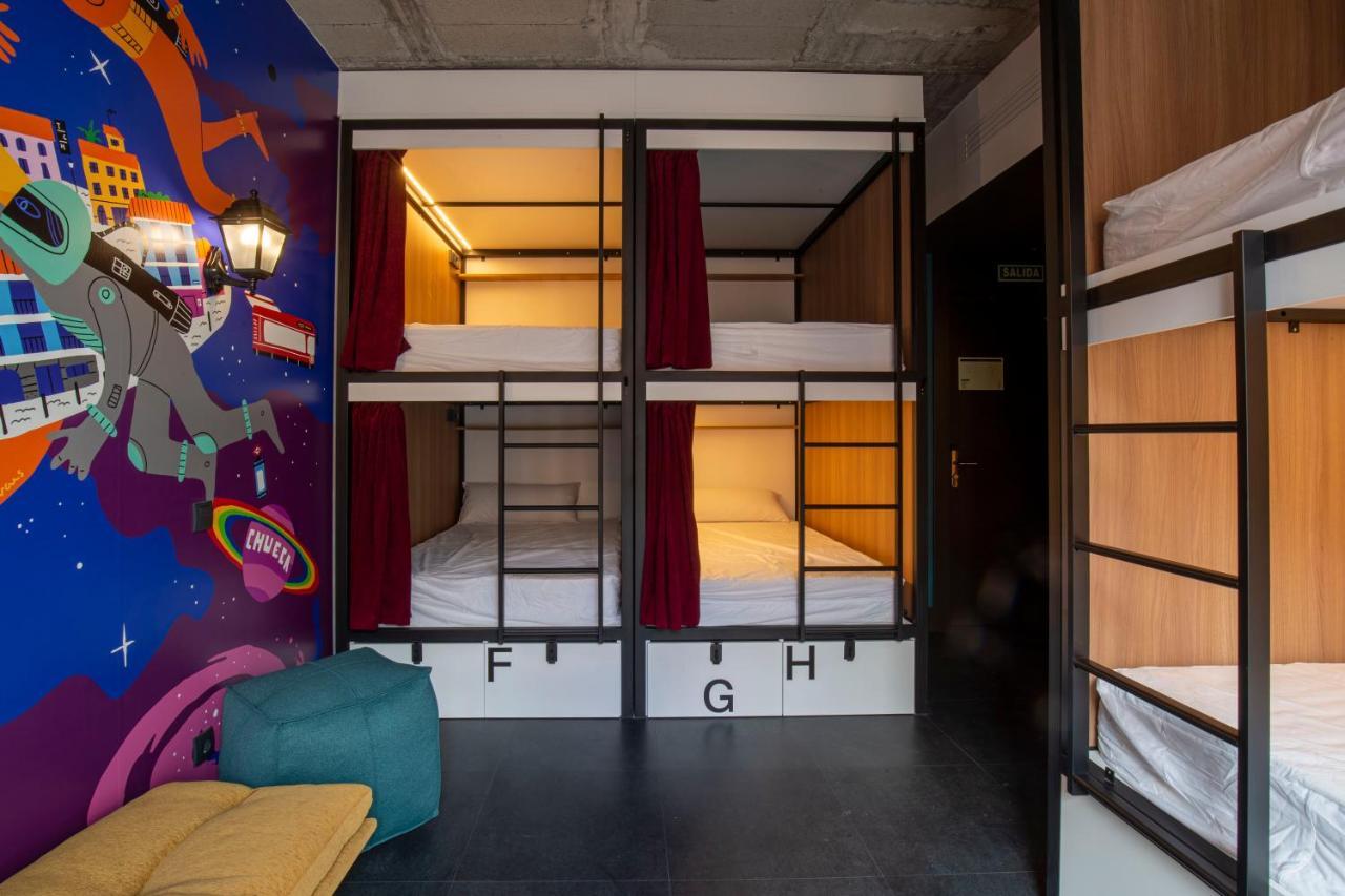 Single Bed in 8-Bed Premium Dormitory Room,1648997554:JPEG